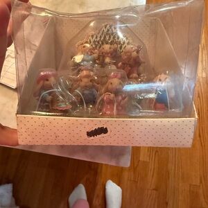 Vintage Bunny Figurines